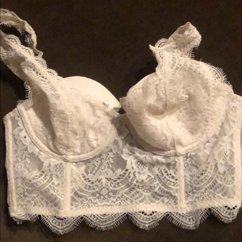VICTORIA SECRET BRA TOP (32D) WHITE